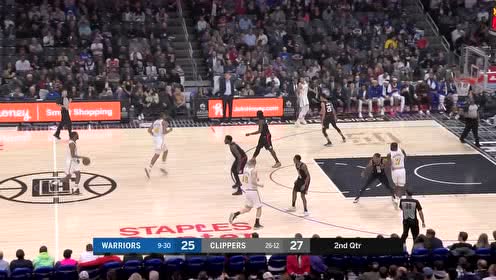 【NBA集锦】加满!斯佩尔曼一个箭步暴力砸扣惹欢呼