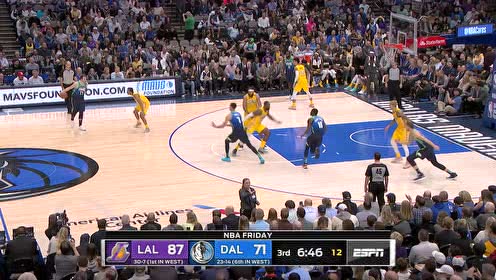 【NBA集錦】23超越23 詹姆斯一條龍上籃總運動戰(zhàn)進(jìn)球數(shù)超越喬丹