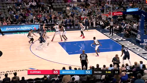 【NBA集锦】独行侠进攻配合行云流水 巴里亚底角三分出手终结