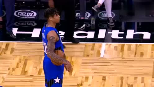 【NBA集锦】双方都选择以24秒违例开场 全场起立致敬缅怀巨星黑曼巴