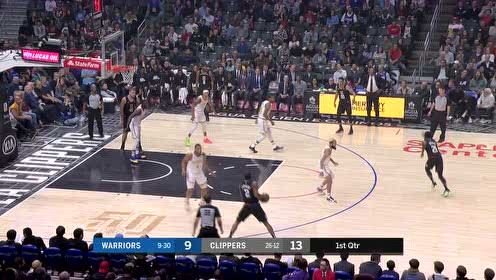 【NBA集锦】眼里没有人!小卡迎人三分手起刀落轻松入网