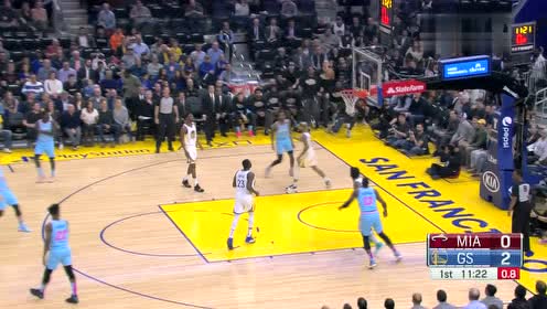 【NBA集錦】腳步輕點(diǎn)晃過防守 羅賓遜弧頂架炮三分穿網(wǎng)
