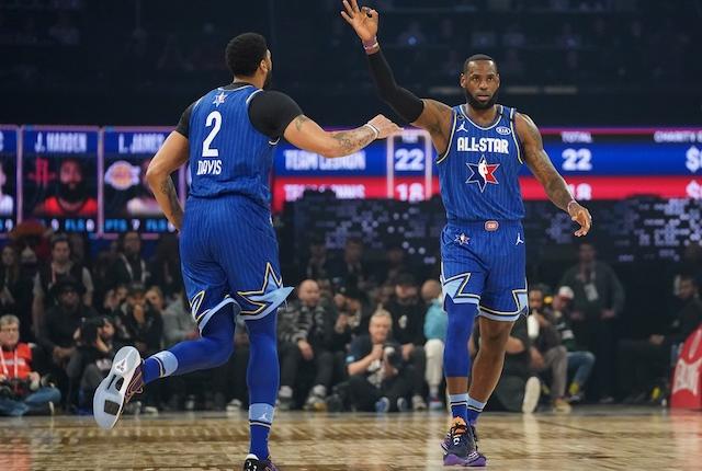 安东尼戴维斯在2020年nba全明星赛中罚球获胜