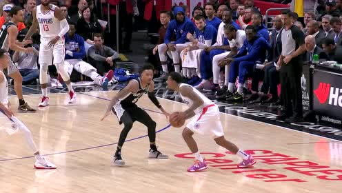 【NBA集锦】路威急停中距离 失衡打板还造犯规