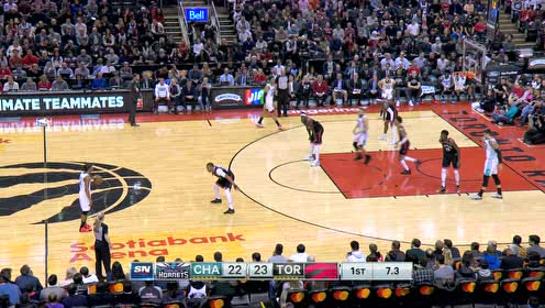 【NBA集锦】都是大哥!洛瑞三分无解格拉汉姆反击压哨三分