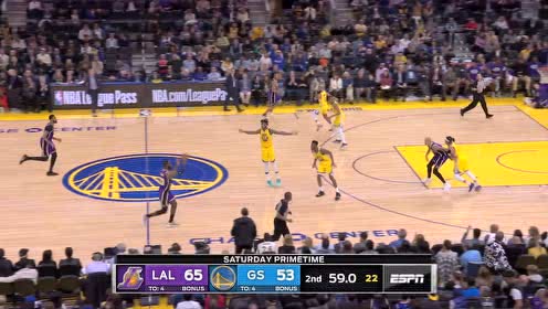 【NBA集锦】老詹传球漫不经心被抢断 维金斯迎着浓眉打成2+1