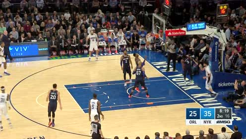 【NBA集锦】强突史密斯到篮下!迈卡威没有酝酿直接打板2+1