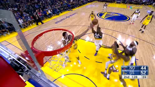 【NBA集錦】橫勁都能溢出屏幕了 錫安籃下生搶反復(fù)出手霸道打進(jìn)