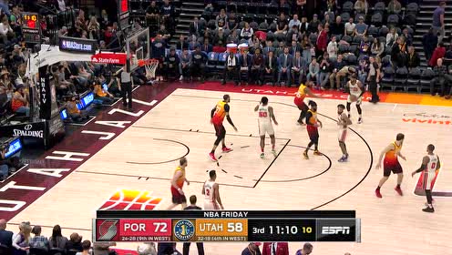 【NBA集锦】还是熟悉的甜瓜 安东尼虚晃一枪点开防守华丽中投命中
