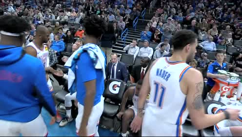 【NBA集錦】保羅手遞手施羅德 高位跳投逼停馬刺