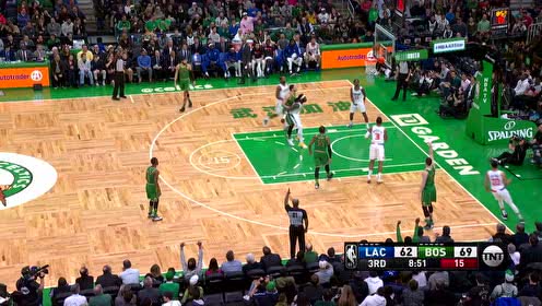 【NBA集锦】分差来到两位数!海沃德三分出手定点狙击