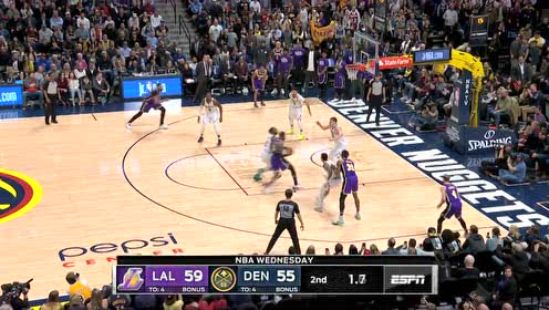 【NBA集锦】全力詹模式开启！詹皇0.1秒压哨2+1力压约基奇