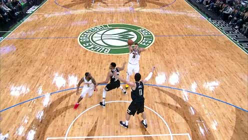 【NBA集锦】势不可挡 字母哥先送钉板大帽再送抛投2+1