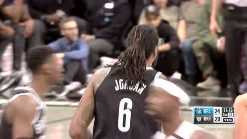 【NBA集锦】看的眼花缭乱 勒韦尔联手小乔丹干拔暴扣虐筐