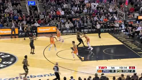 【NBA集錦】搶斷反擊一條龍 烏布雷長驅(qū)直入滑翔暴扣一氣呵成