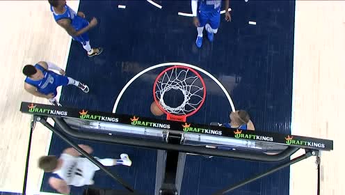 【NBA集锦】犯规也拦不住我!萨博尼斯直捣黄龙打成2+1