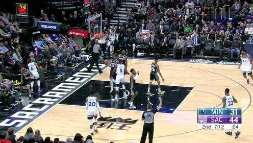 【NBA集锦】和时间赛跑!麦克劳林持球大跨步超车约瑟夫突破上篮2+1