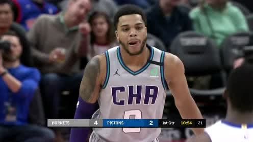 【NBA集锦】队友三分不中 布里奇斯篮下机智补篮手起刀落