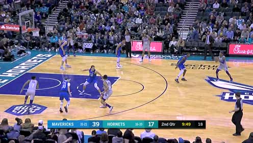 【NBA集錦】格拉漢姆反擊隨后一拋 蒙克直插籃下單臂空接暴扣
