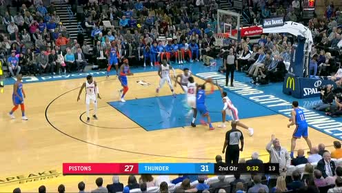 【NBA集錦】硬氣！貝茲利無視防守倆對手面前扣籃