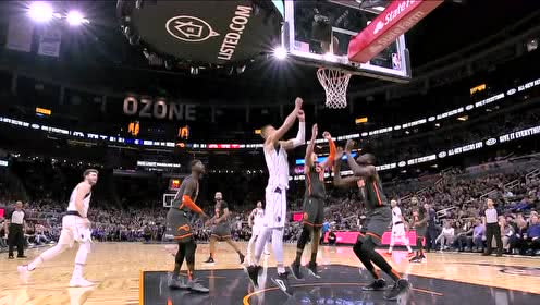 【NBA集錦】飛天遁地的他回來(lái)了！ 波神原地起飛單臂隔扣班巴