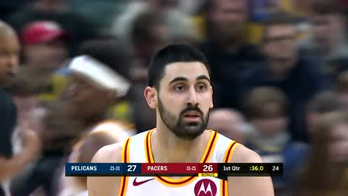 【NBA集锦】霍乐迪轻巧送妙传 比塔泽接球双手重扣得手