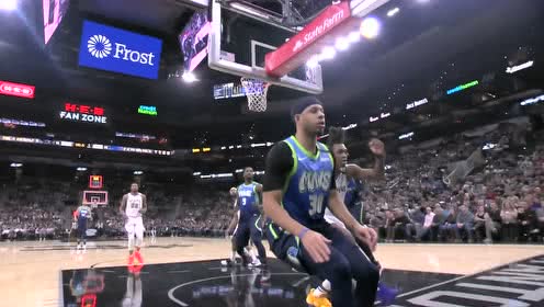 【NBA集錦】不會再給你壓哨的機會！沃克黃雀在后大帽扇飛庫里