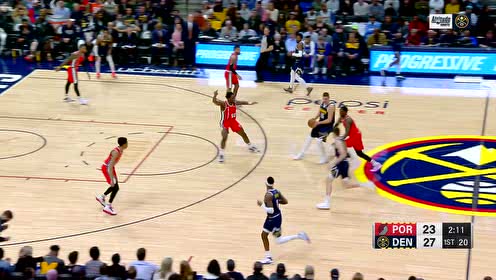 【NBA集锦】今天真是超神了!约老师命中第三记三分点燃主场