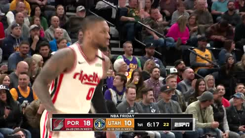 【NBA集锦】得分如探囊取物 利拉德再中两记高难三分手感滚烫