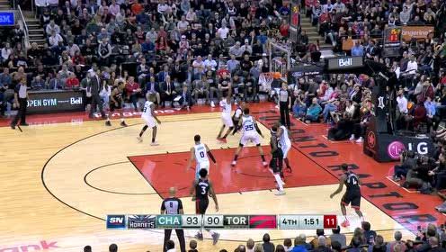 【NBA集锦】人狠话不多!洛瑞底角三分+突破上篮连取五分扭转局势