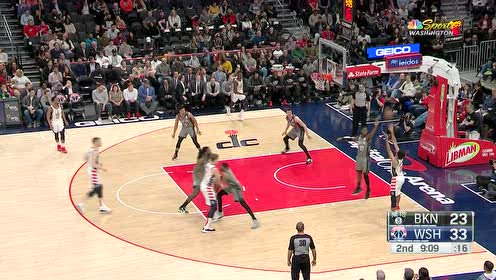 【NBA集錦】攻防兩端無懈可擊！杰羅姆急停出手穩(wěn)穩(wěn)命中后再送勒維爾一記血帽
