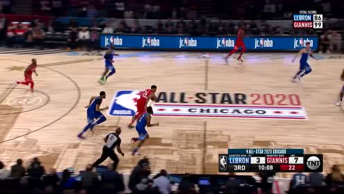 【NBA集錦】詹姆斯假傳真上托舉上籃 字母哥反擊舉火燒天