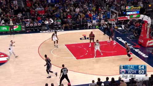 【NBA集錦】小庫里低手上籃不中 史密斯拍馬趕到飛身補(bǔ)扣