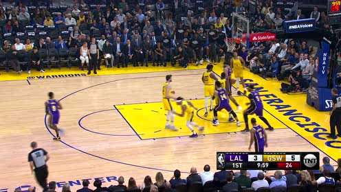【NBA集锦】配合天衣无缝 格林头顶高抛助飞麦基空接上篮打进