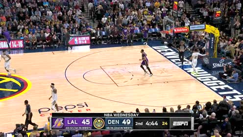 【NBA集锦】霍华德长传戴维斯双手暴扣 卡鲁索抢断反击上篮一条龙