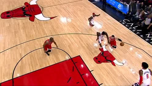 【NBA集錦】只問一句誰能擋我？ 拉文不懼對(duì)抗強(qiáng)勢(shì)攻筐打成2+1