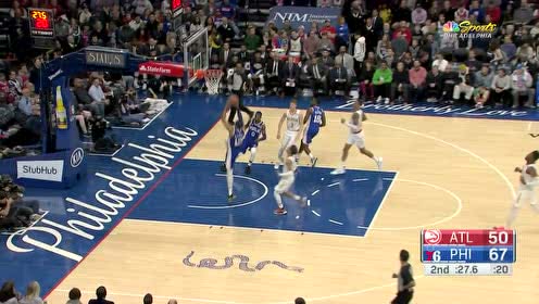 【NBA集錦】反擊快攻行云流水 哈里斯追星趕月空切雙臂扣籃