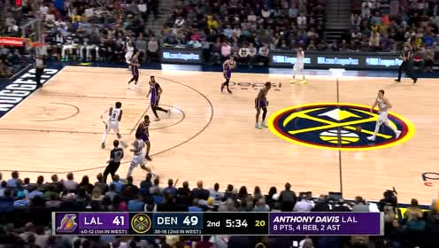 【NBA集锦】看人家瘦子多灵活 戴维斯转身过掉约基奇反手上篮