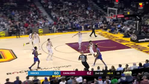 【NBA集錦】替補席都坐不住了 加蘭穩(wěn)健三分一發(fā)入魂引燃全場激情