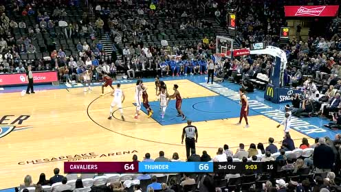 【NBA集錦】保羅底線迂回空中轉(zhuǎn)體塞給籃下 亞當(dāng)斯接妙傳輕松上籃