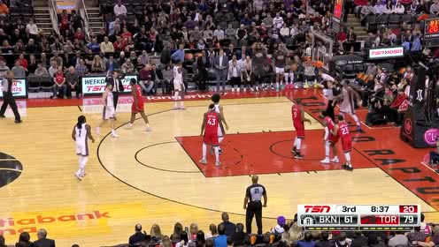 【NBA集锦】兄弟配合天衣无缝 阿奴诺比空接双手暴扣虐筐