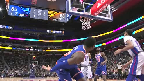 【NBA集锦】超跑引擎推土机 兰德尔灵活变向猛冲篮下打板2+1