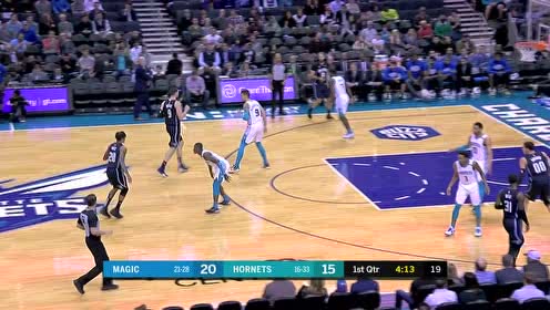 【NBA集锦】随便投的 武切维奇硬刚防守失衡命中2+1