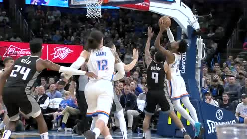 【NBA集錦】兇殘至極稱霸籃下 亞當(dāng)斯左手摘板右手隔扣如天神下凡
