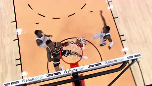 【NBA集錦】赫爾特秒傳直塞籃下 科林斯無人盯防雙手暴力炸筐