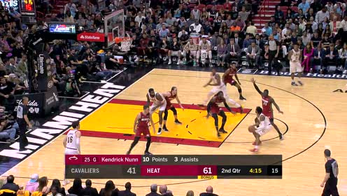 【NBA集锦】这扣篮你给几分?德里克琼斯抢断一条龙暴扣