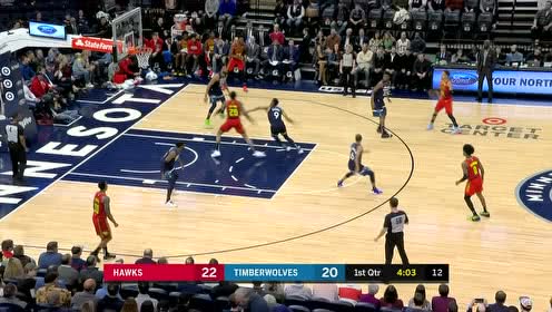 【NBA集錦】森林狼三人甘愿當(dāng)背景板 科林斯無懼三人防守起身暴扣