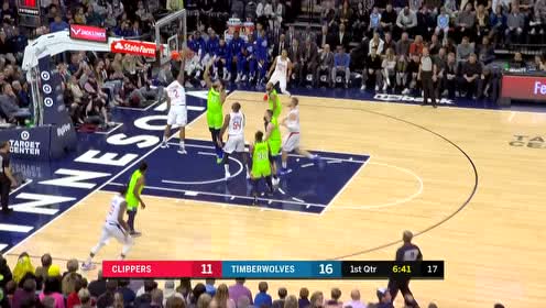 【NBA集锦】小卡单枪匹马追杀禁区 突破扣篮单臂炸筐