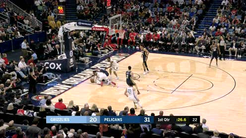 【NBA集錦】真是拼出來(lái)的機(jī)會(huì) 克勞德倒地?fù)屒蛑芸诉d上籃命中