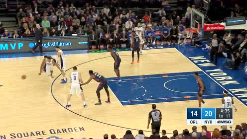 【NBA集锦】就这么生生被断走!佩顿上篮得手富尔茨完全追不上